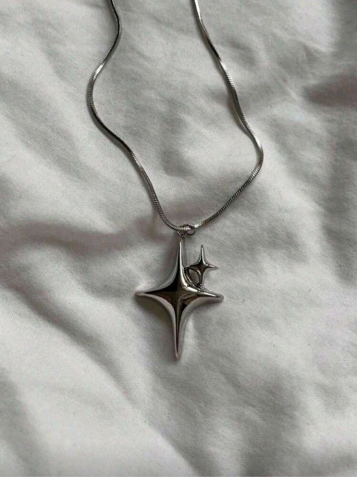 Star Pendant Chain